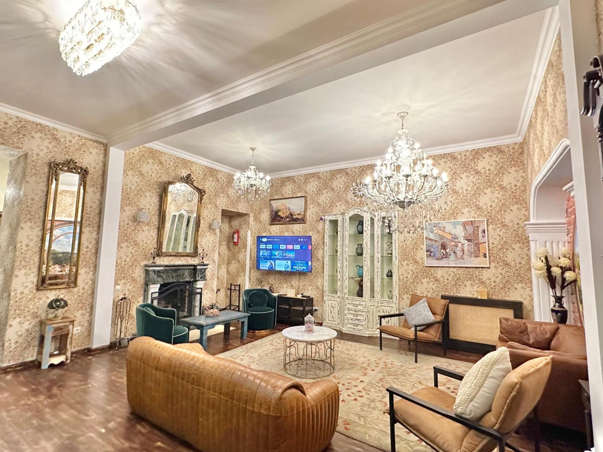 Boutique Hotel Alegria Tbilisi Buitenkant foto